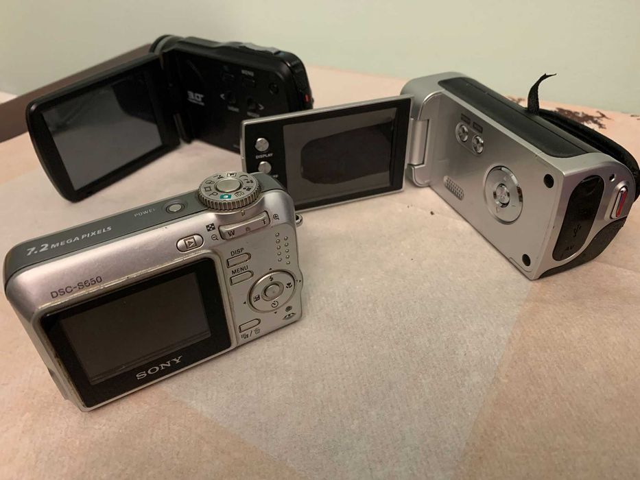 Camera video Easypix si Maginon