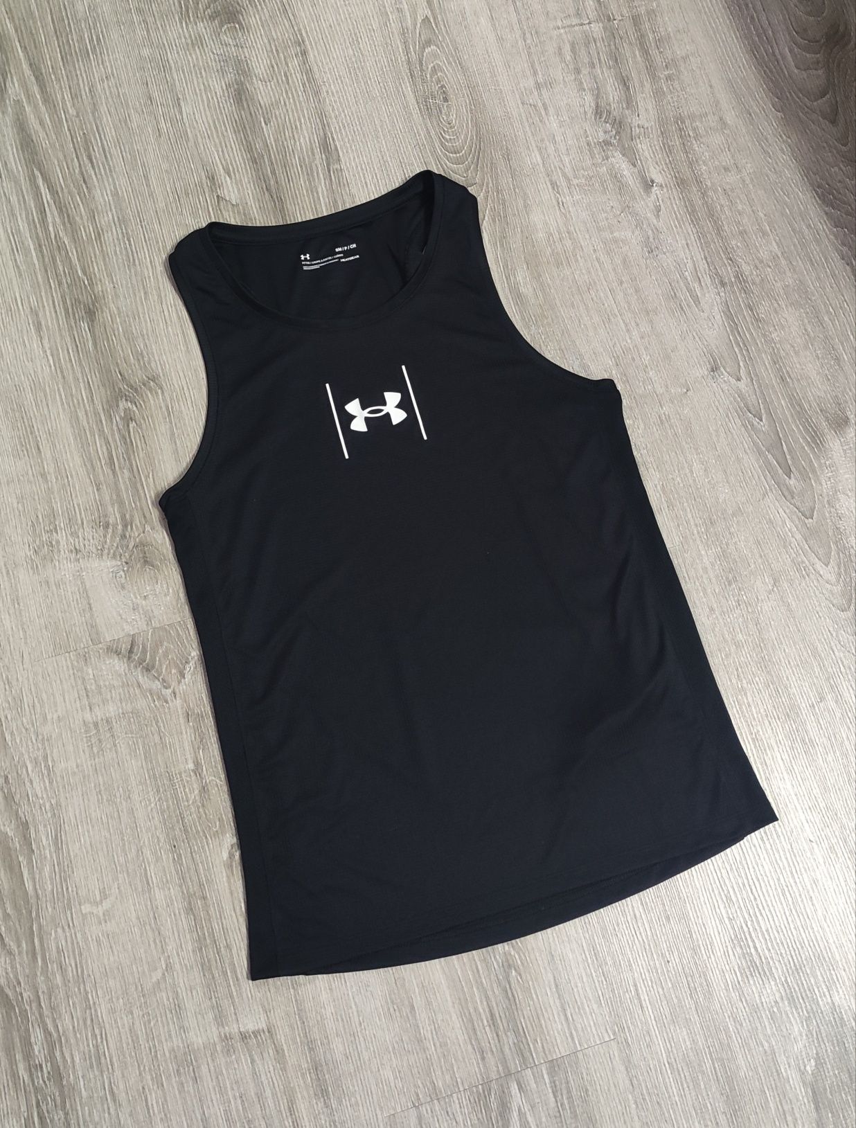 Мъжки спортен потник 
Under Armour 
size S