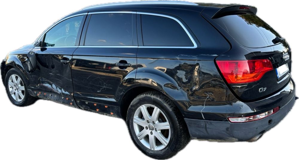 Audi Q7 3.0 TDi S-line *BUG* цял или на части!