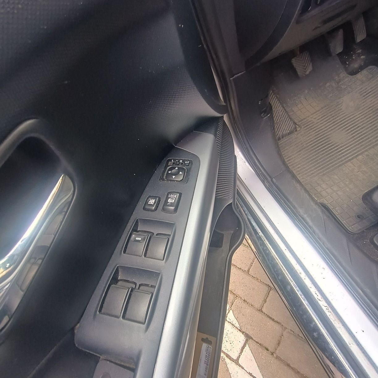 Peugeot 4007 2008 2.2hdi 4x4 la buton 7 locuri