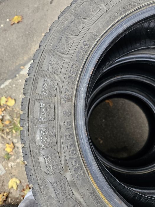 205 65 16C Vredestein profil 5.5-6mm