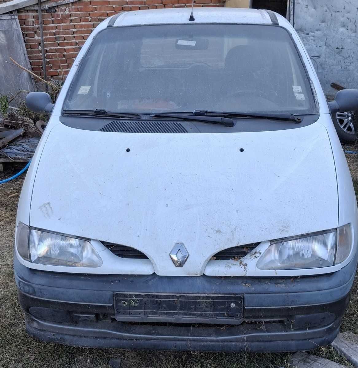 Renault Scenic 1,9d на части - перфектен мотор! Теглич!