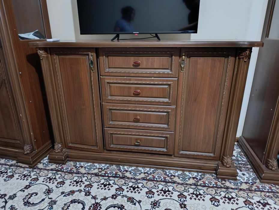 Шкаф 2пенала и комод