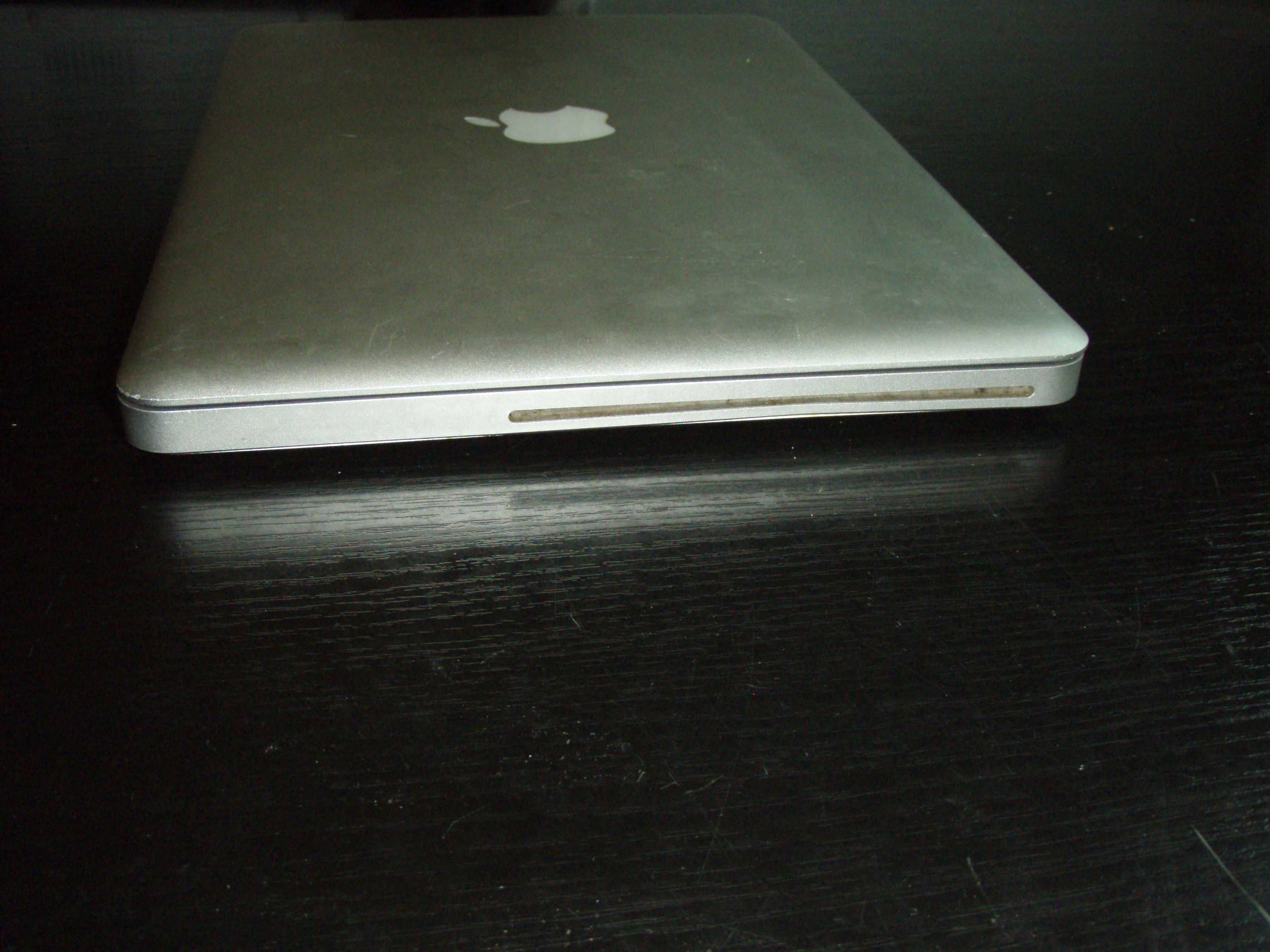 Macbook Pro 13'' Late 2008 Intel Core 2 Duo 2Ghz 320Gb RAM 2Gb