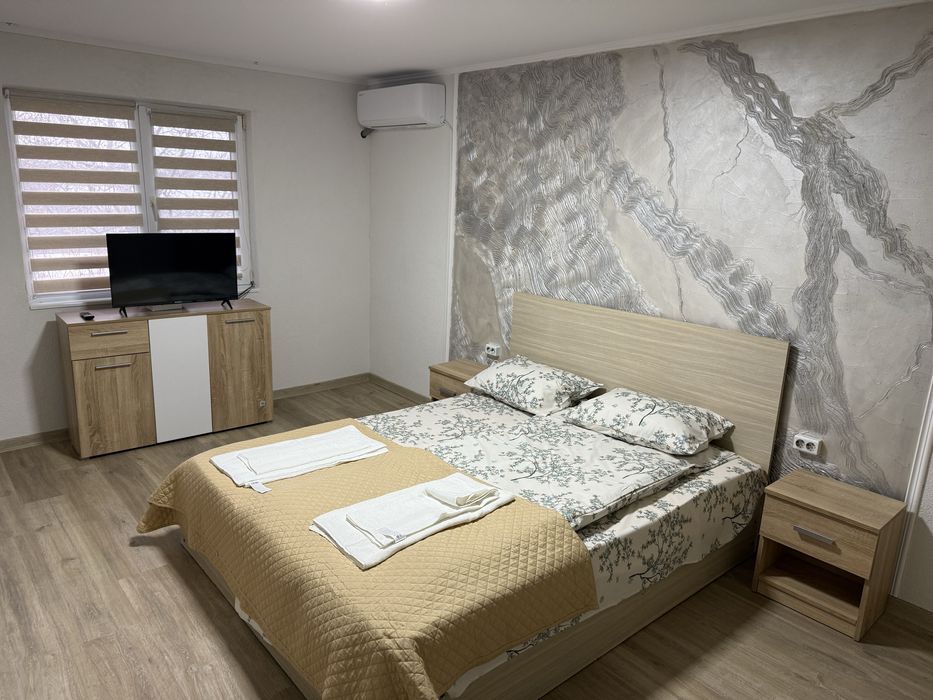 Inchiriez 2 camere la casa regim hotelier