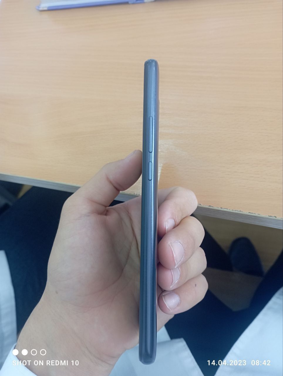 Redmi 9 oʻzi xotira 4/128 holati yaxshi