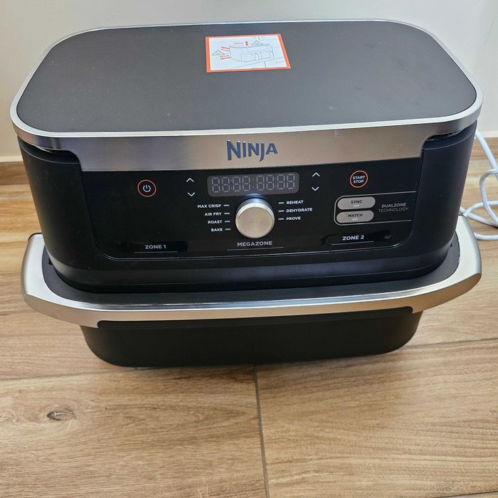 Фритюрник с горещ въздух Ninja, 10.4 l, черен