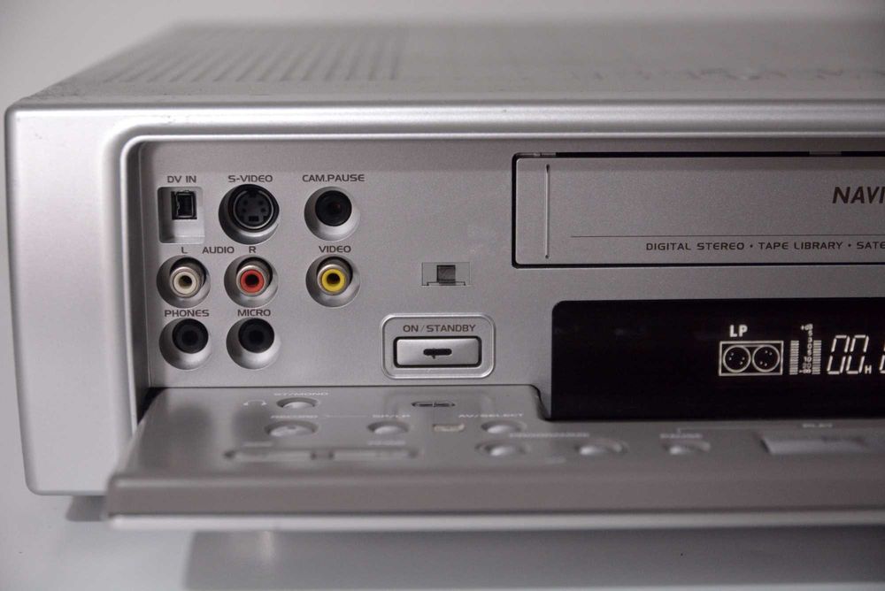 Videorecorder,Video recorder D-VHS Thomnson.