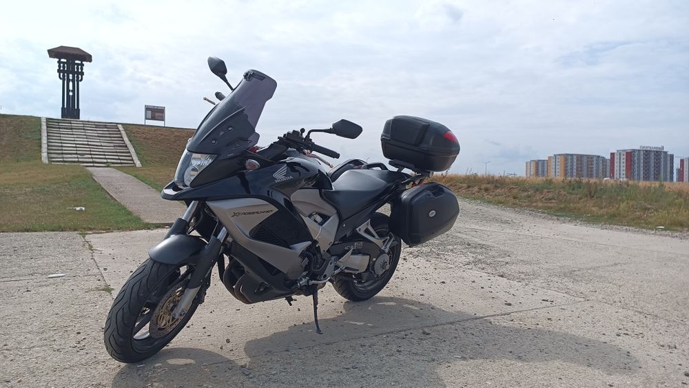 Honda vfr 800x crossruner