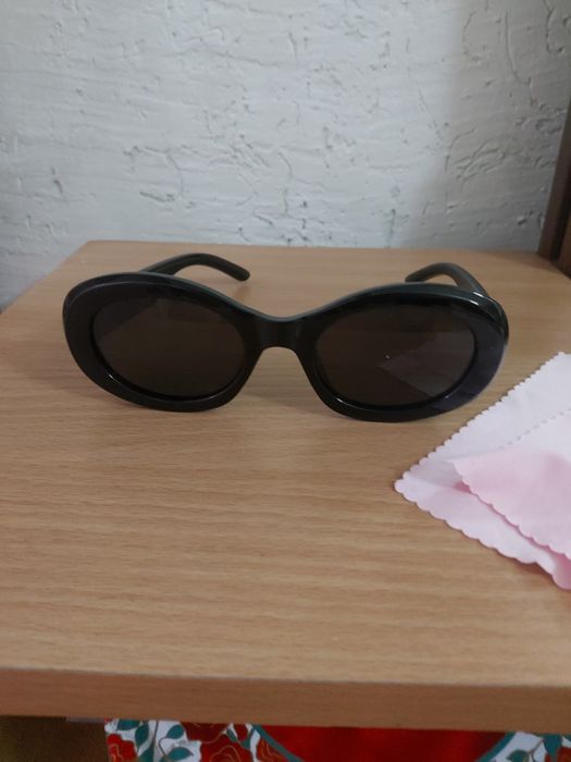 Очки солнцезащитные