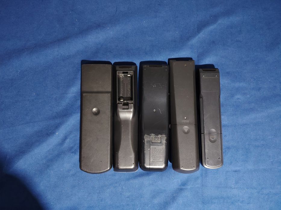 Telecomenzi Panasonic, Sony Hitachi