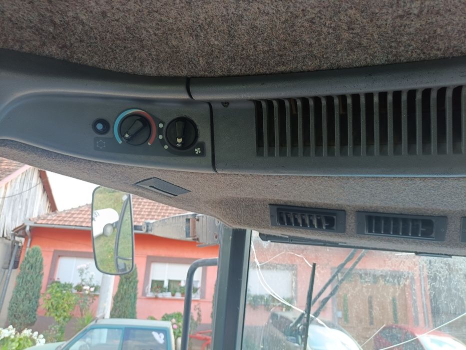 Vând tractor New Holland 8670 170CP