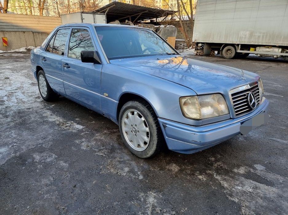 Mersedes Benz w124 E280