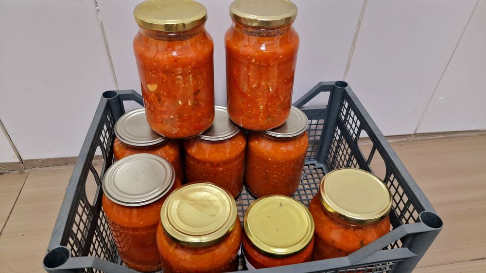 Продам лечо,десятку,аджику