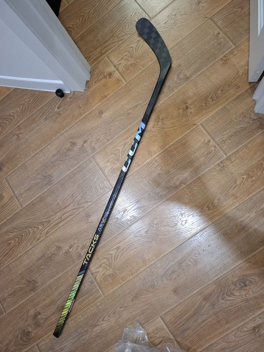 Клюшка хоккейная