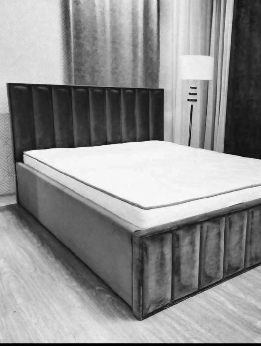 Paturi  tapitate foarte buna calitate  cu catifea si materiale t