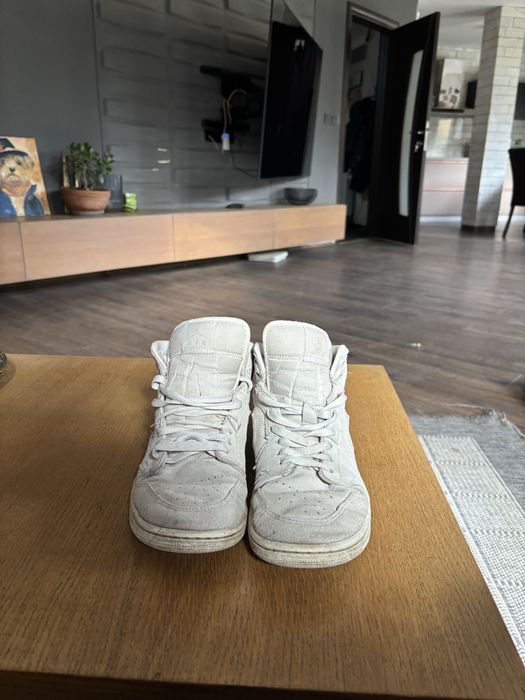 Nike Air Jordan 1 Mid SE (оригинални)