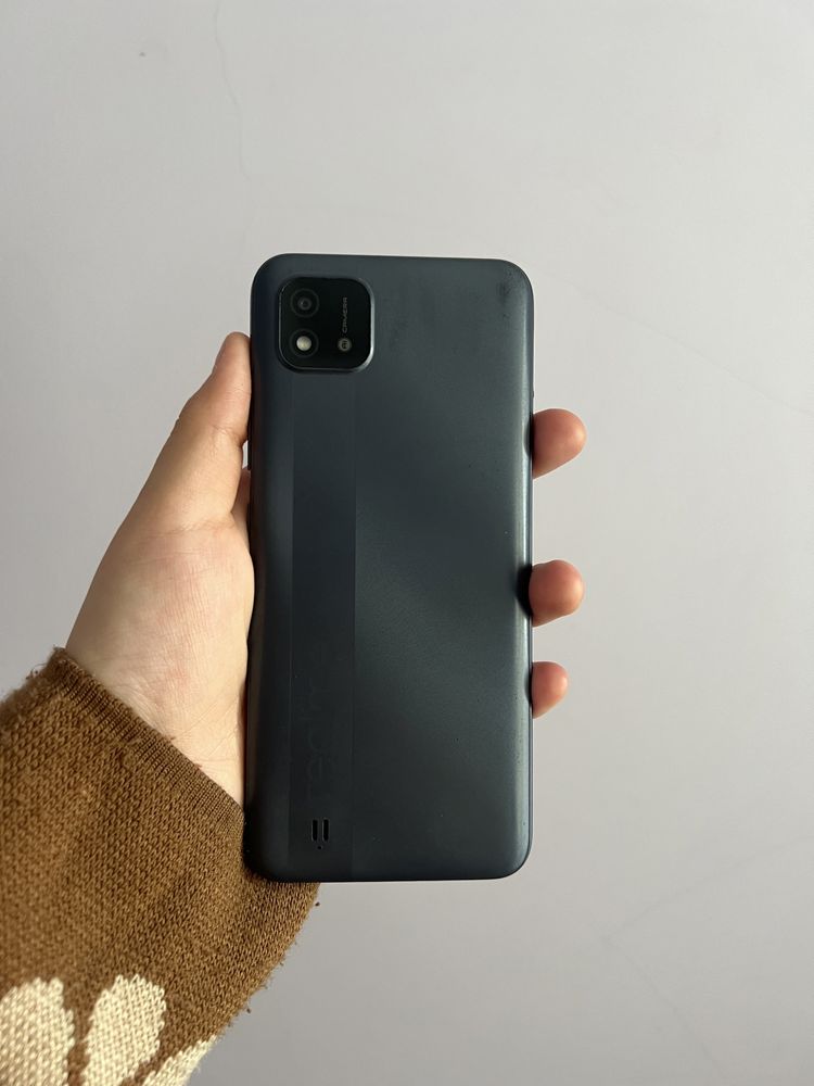 Телефон realme c1