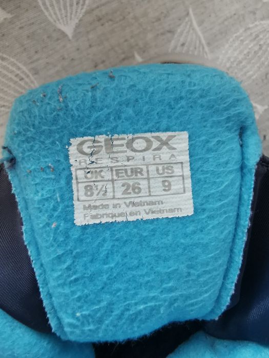 Детски апрески Geox