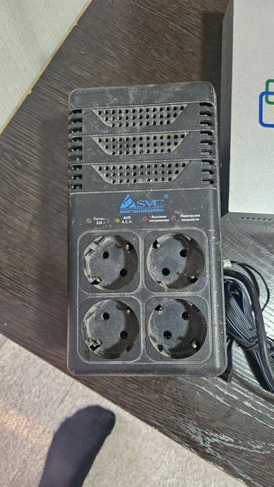 Стабилизатор напряжения