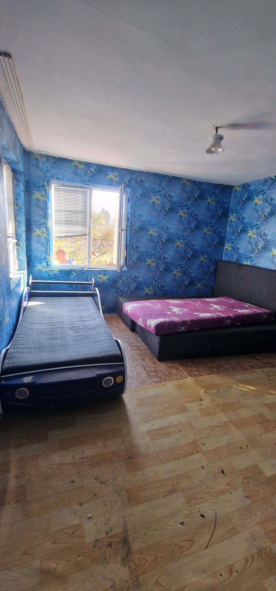 Къща 80 кв   СОБСТВЕН ДВОР 1000 кв