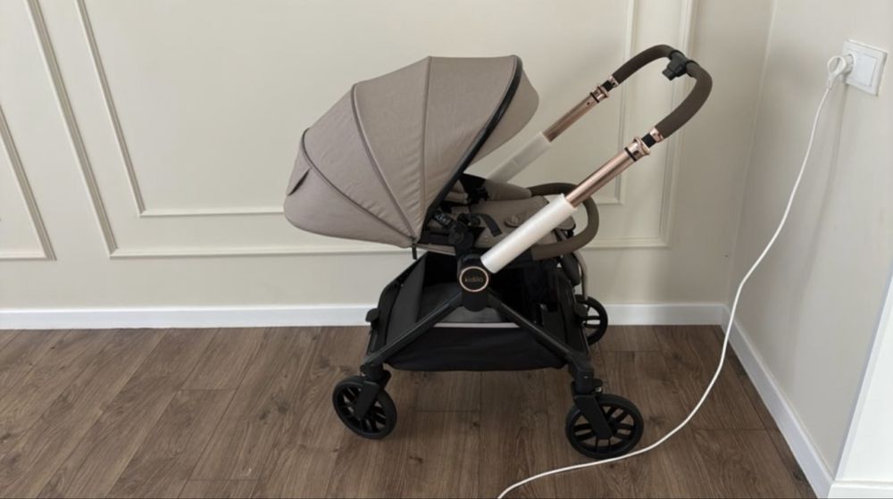 Продам коляску Kidilo