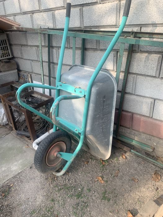 Тележка строительная ручная в хорошем состоянии