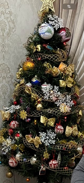 Продам искуственную Елку