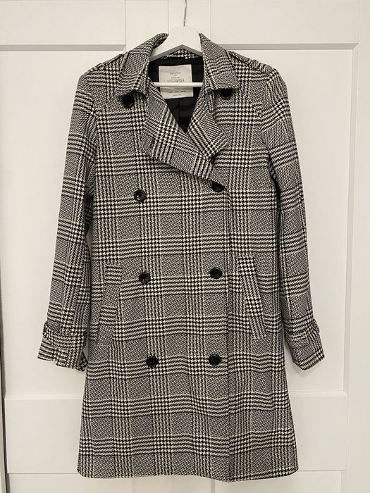 Palton Bershka marime S