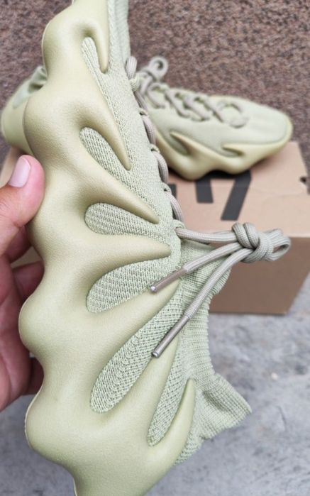 Adidas yeezy boost 450 mărimea 46