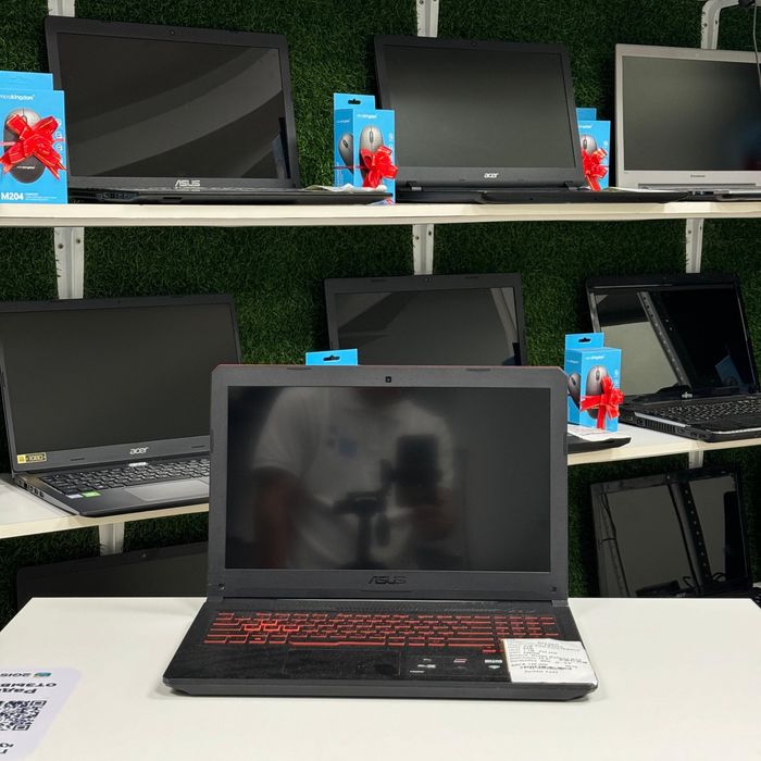 Игравой Ноутбук ASUS FX504G Сумка и Мишка подарок