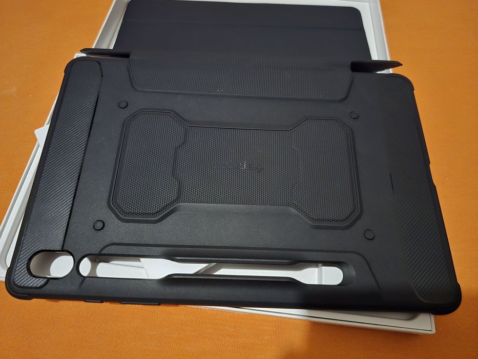 Таблет Samsung Galaxy Tab S9 X716 5G 256GB + 12GB RAM+кейс Spigen