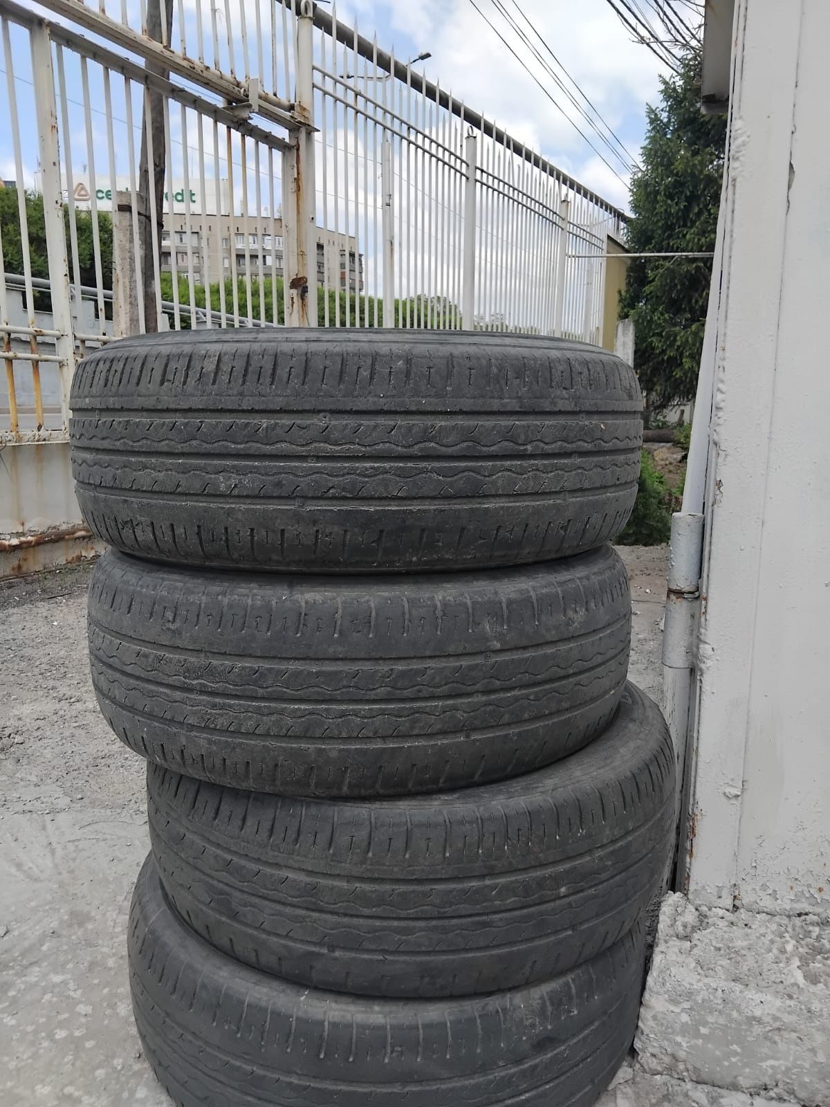 Продам летнюю резину Kumho