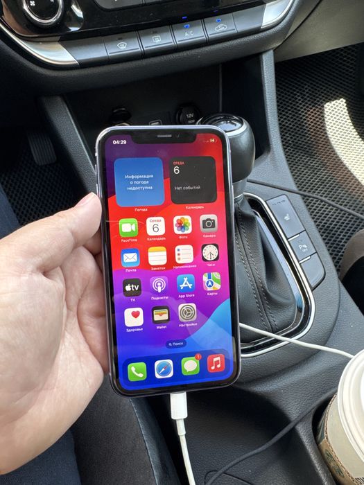 iPhone 11,  64 ГБ