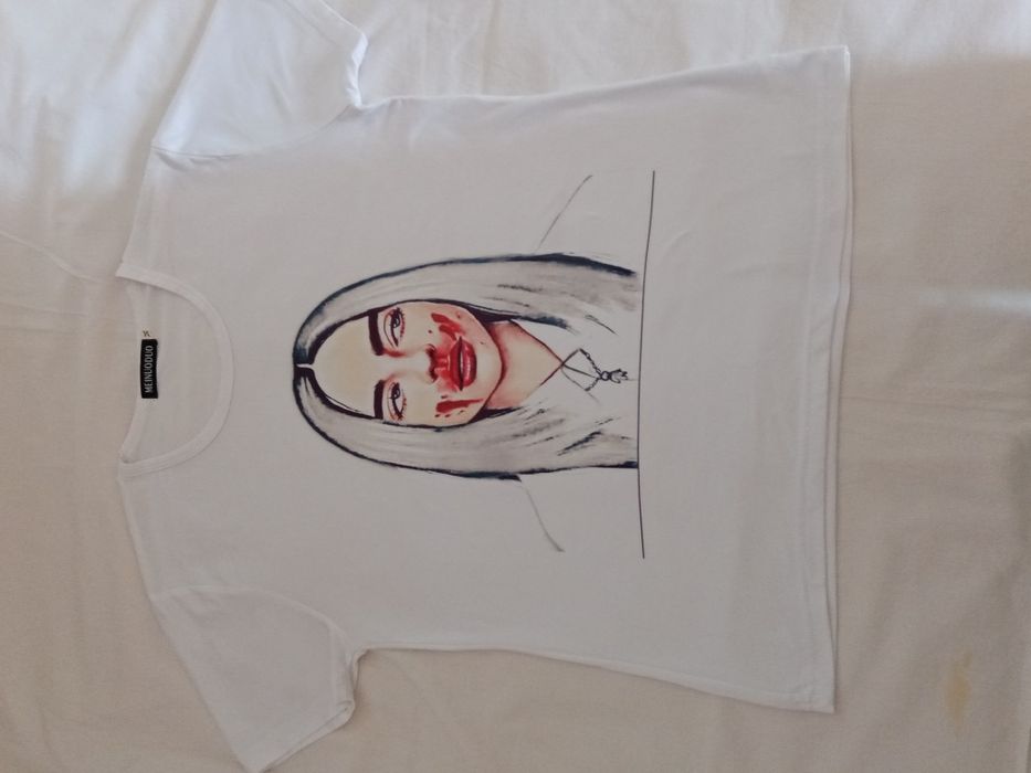 Футболка белая с принтом