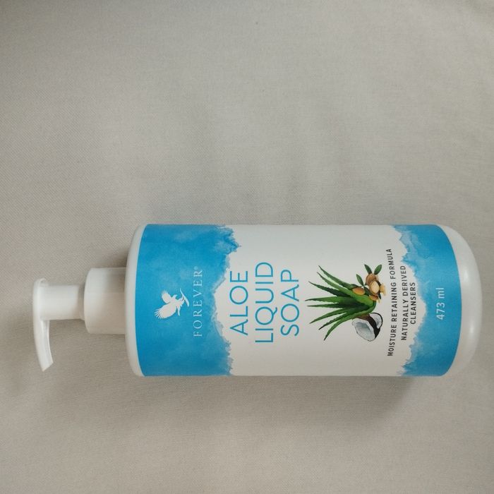 Чисто нов сапун за лице коса и тяло.