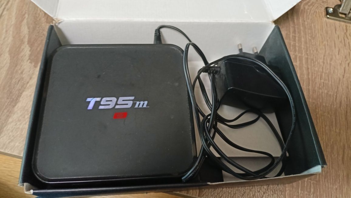 Tv box T95m 4K работещ