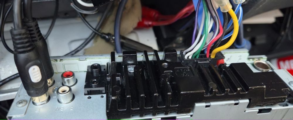 Продавам Pioneer deh-6200bt