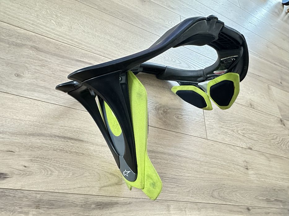 Протекторна яка Alpinestar Bionic Neck Support TECH 2