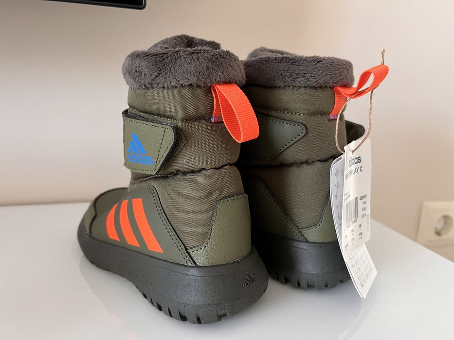 Нови детски ботуши Adidas winterplay - размер 29
