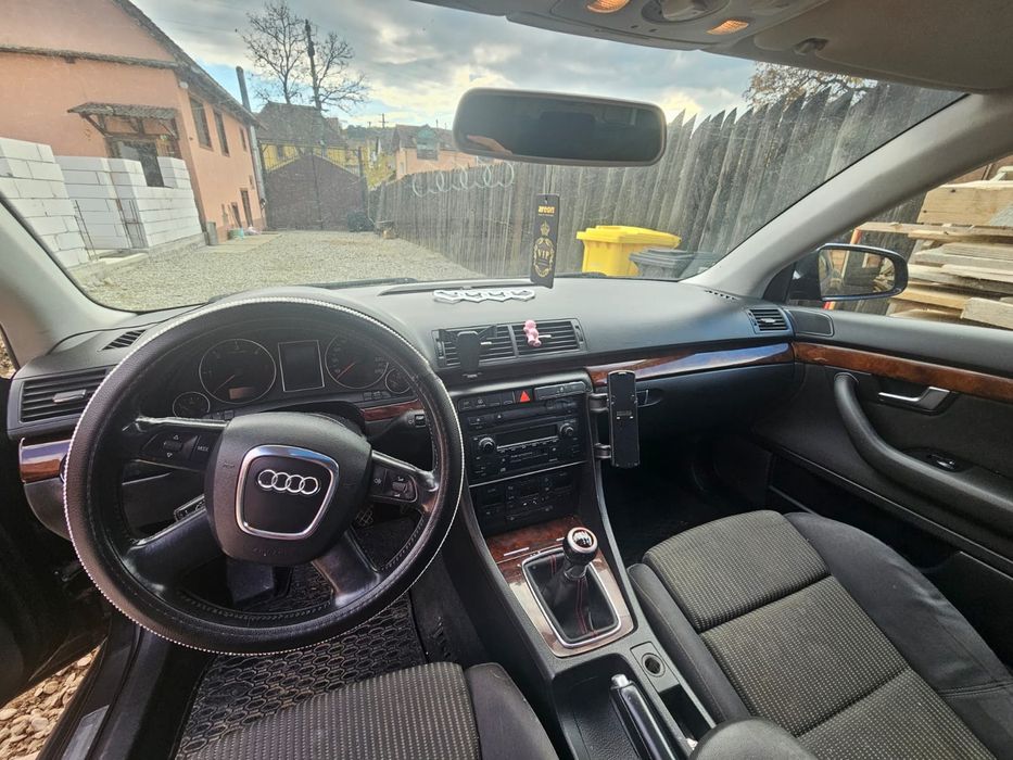 Vând Audi A4 B7.