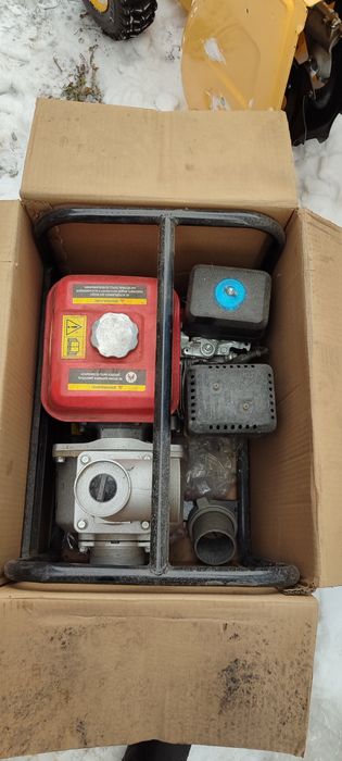 Продам насос водяной