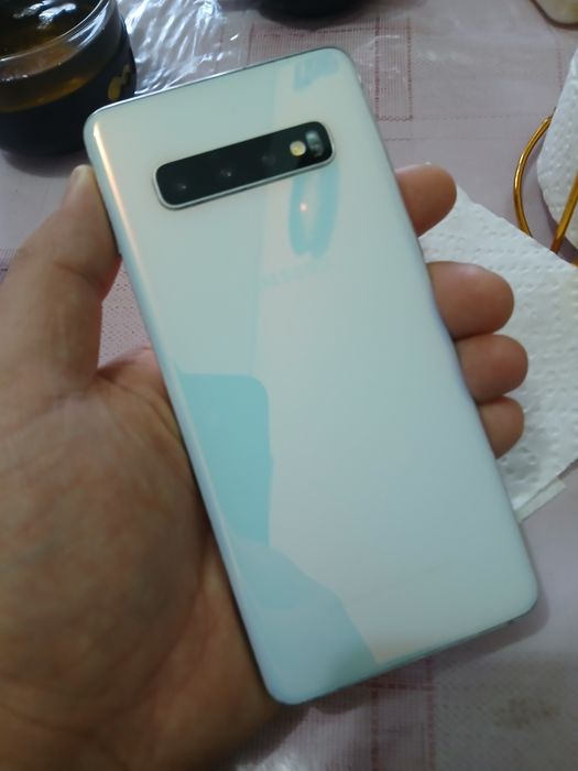 Samsung s10 ideal
