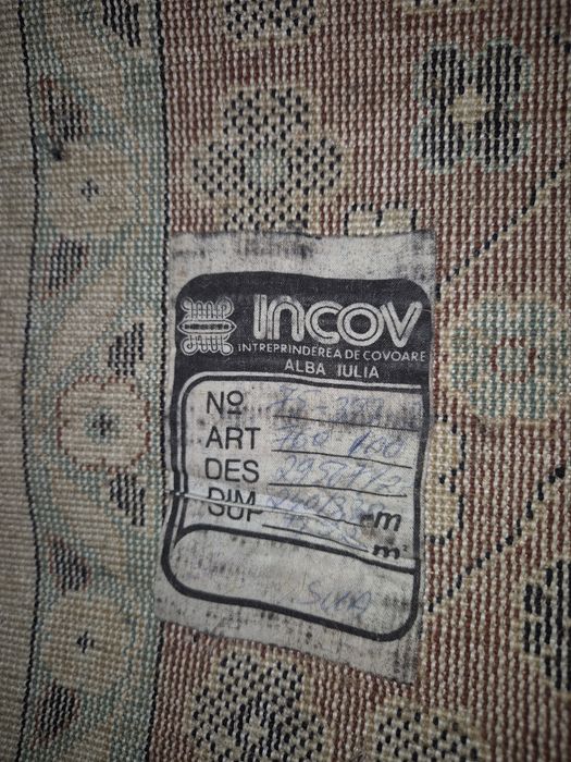 Vand covor cu model floral, de la Incov Alba Iulia, marime 2.40×3.30 m