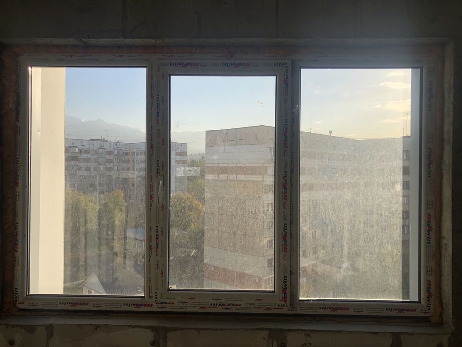 Продам 2 пластиковых окна, однокамерные стеклопакеты