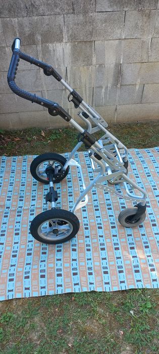 Scaun rulant cu acționare manuală pt.copii cu dizabilități