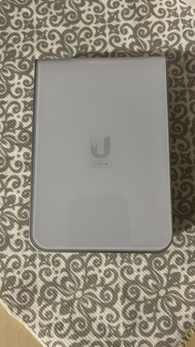 Ubiquiti Punct de acces Ubiquiti U6-IW, WIFI dual-band 6, 2.4 GHz (alb