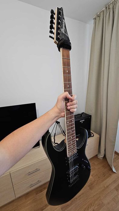 Chitara electrica Ibanez RG421EX-BKF si amplificator BOSS KATANA 50