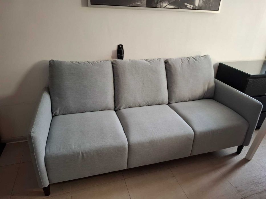 Малък диван от Икеа