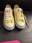 Tenisi Converse Galbeni